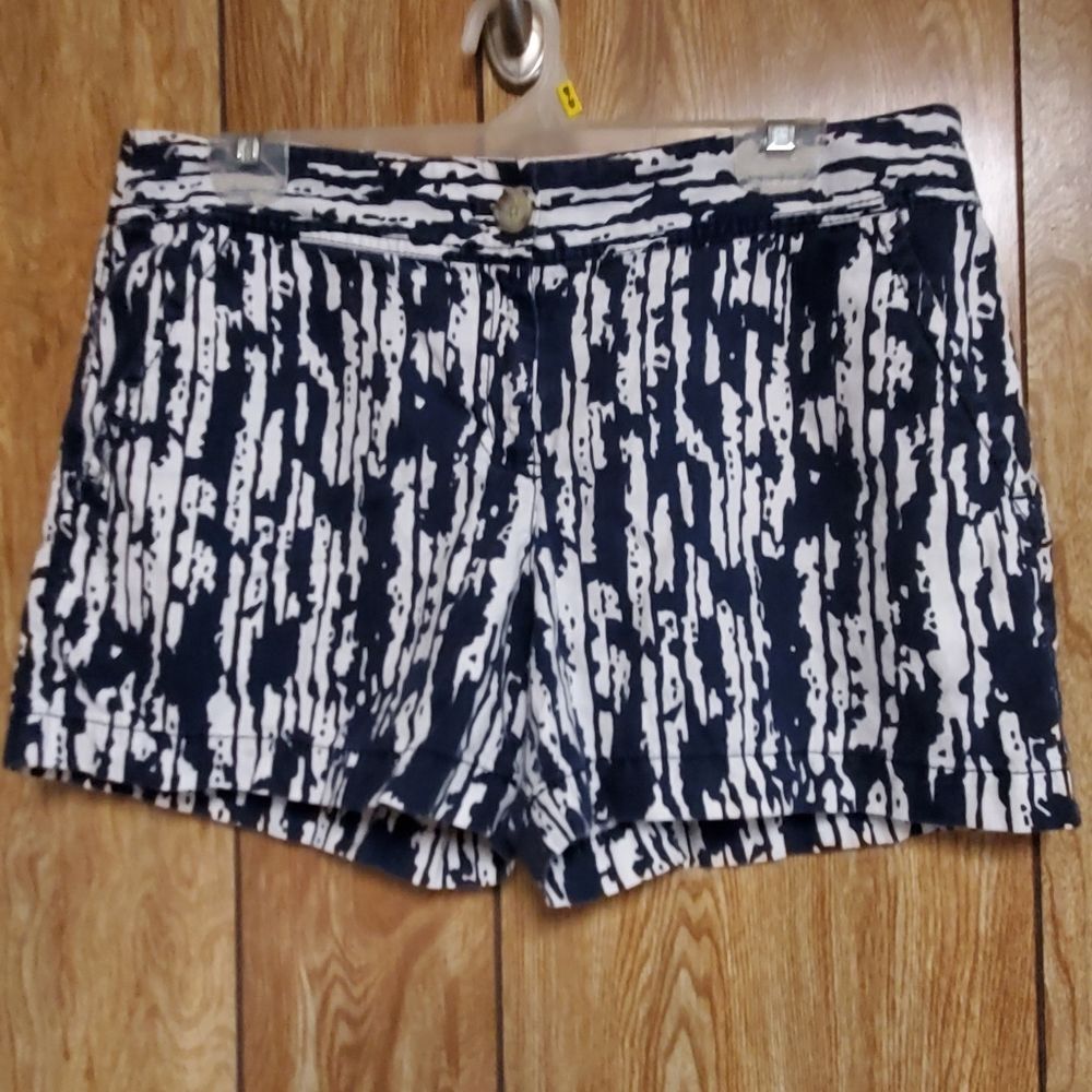 Ann Taylor LOFT | Blue and White Linen Blend Shorts | Size 8